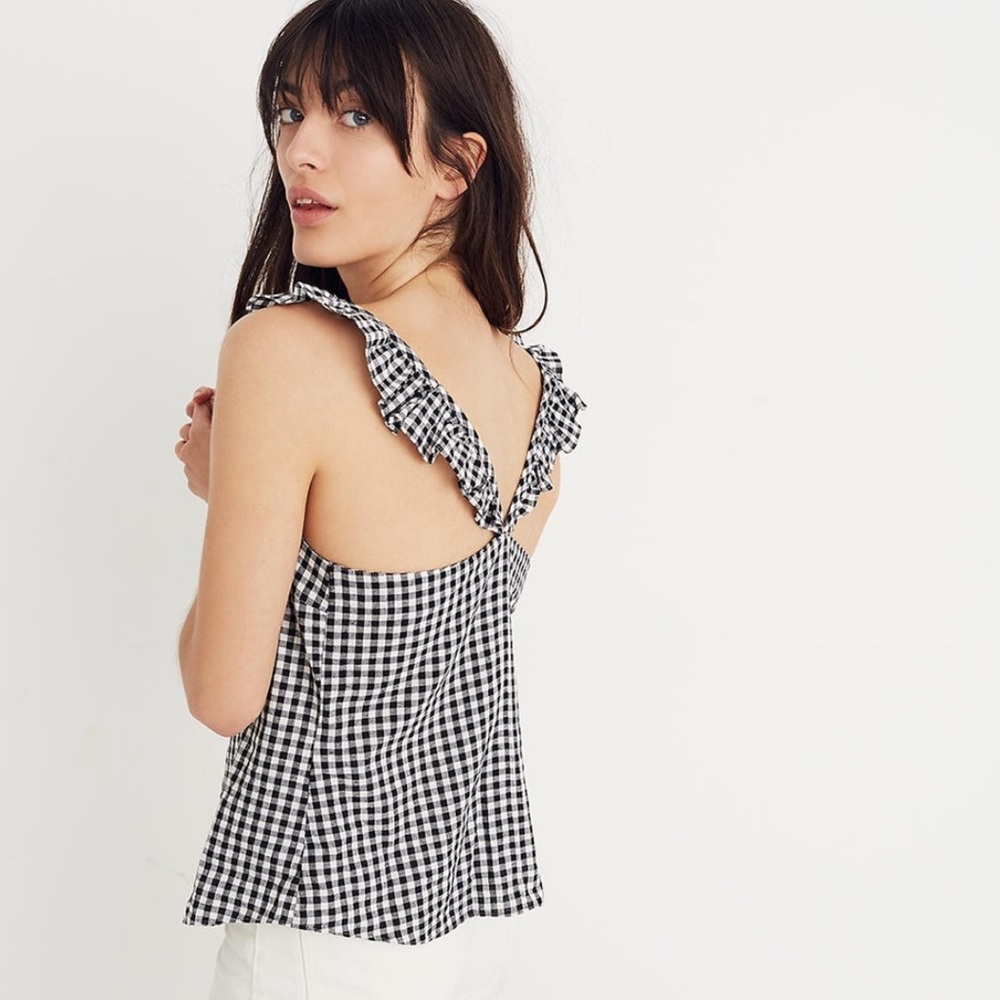 Madewell top. Like new. Sz 8. Black and white.